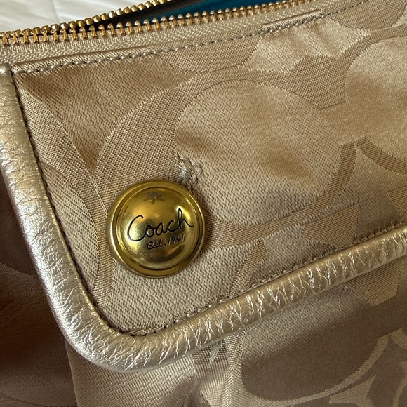 🎁🎁🎁New purse !!🎁🎁🎁 - Picture 6 of 6